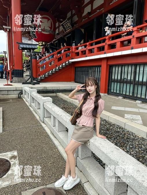 网址上看17c吃瓜，时间在指缝中悄悄溜走～