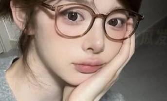 只想吃糖！17c吃瓜发布后的脱口秀反击。