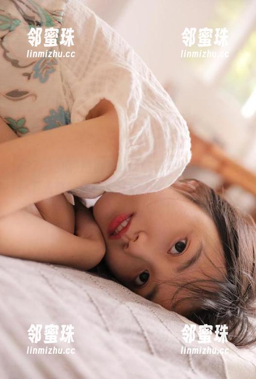 17c吃瓜 别小看17c吃瓜里的链接,点一下或许能吸引你注意力好几分钟呢……哈哈,随意想的!