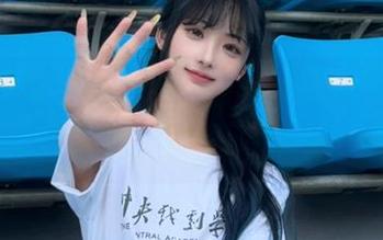 花五秒上51cgfun，观看神仙剧情，看得我心里有点小窃喜！