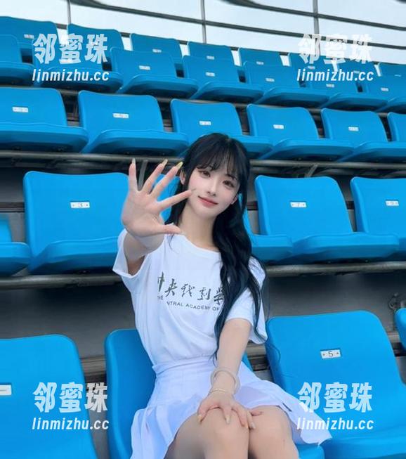 花五秒上51cgfun，观看神仙剧情，看得我心里有点小窃喜！