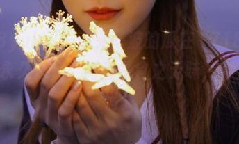 一波又一波的瓜在“718yule”永久存在，简直是食之无味，弃之可惜。