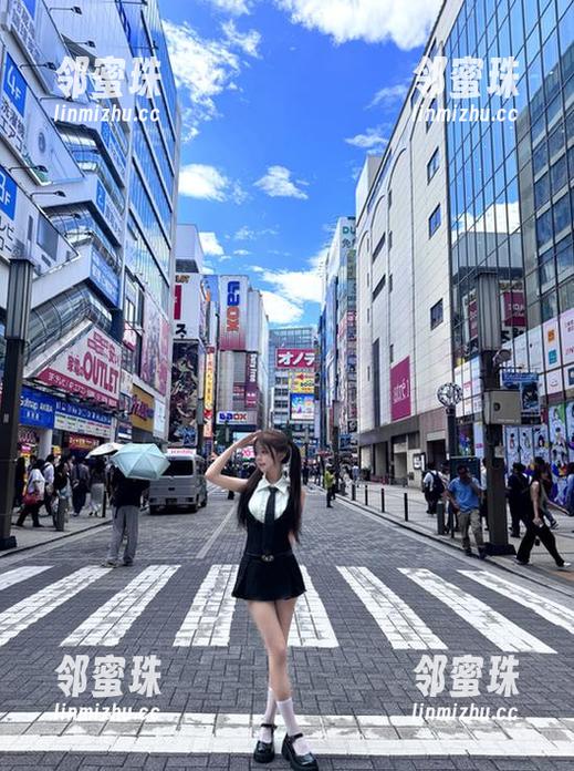 听说“99吃瓜网”，每天都在讲不一样的“瓜”，我只能默默点赞。