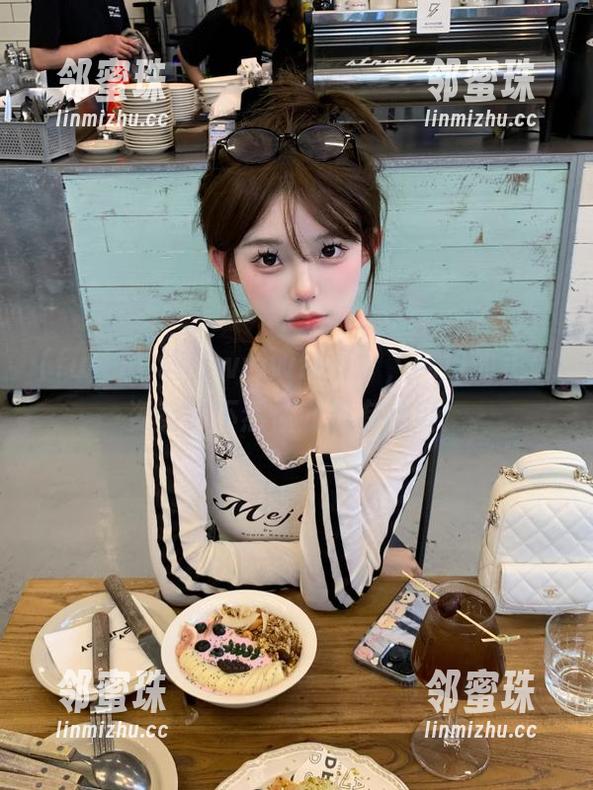 下载‘wwwfuli’，吃瓜的正确姿势！不然你就只有舔屏！