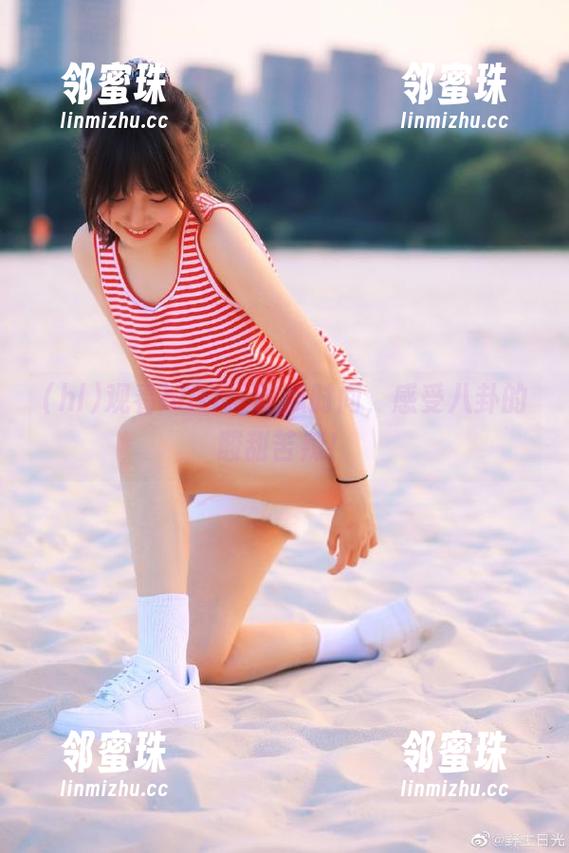 观看hl01：吃瓜时间，感受八卦的酸甜苦辣！