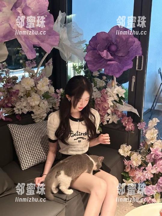 tttzzz tttzzz668.su网址,来这儿请带好你的瓜,黑料多得让你目不暇接!
