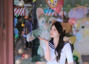 www.51cg.fun新更新，仿佛在透出一丝细腻的暧昧，想深究又莫名心跳加速