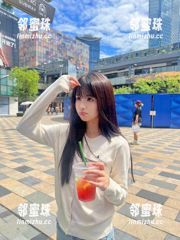 “五一吃瓜APP”官网网页版更新了，怎么看都有种新鲜感，像初恋那样难忘啊。
