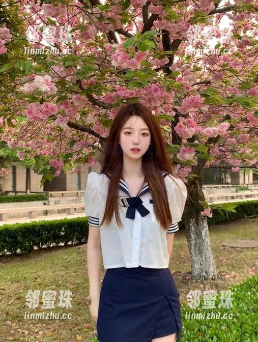 链接一发，瓜就到，你愿意做最后一个下车的旅客吗？快来下载“五一吃瓜群众”！