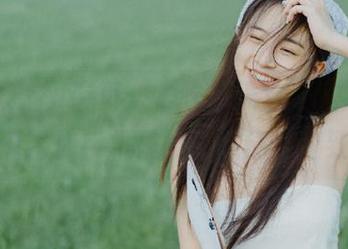 首页：“吃瓜天堂”，这里的瓜比你手机里的八卦还要精致