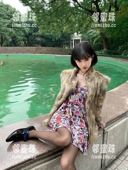 吃瓜天堂 吃瓜天堂首页:这个瓜甜得就像我妈的赞许,但我依然不敢吃太多!