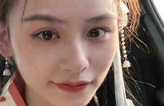 在“吃瓜天堂”网址里，每一颗瓜都让人咬牙切齿，肆意翻滚的真相一览无遗。