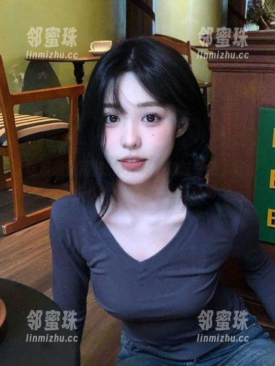 吃瓜爆料网随时在线，链接你的八卦需求，一起来疯吧