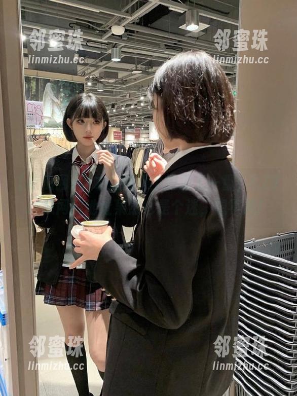 刚才在网页上游历了一番，629吃瓜网的地址果然也是个迷，想不通！