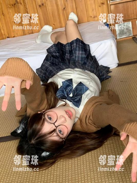 哇！刚下了吃瓜网苹果版，瞬间觉得自己能瓜分天下，嗨皮得不行！