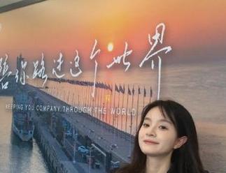 51cgfun吃瓜网安卓版：让你在瓜田里自由穿梭！
