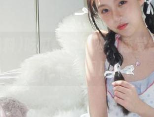 吃瓜黑料官网，感觉每点一下都要下意识咽口水。
