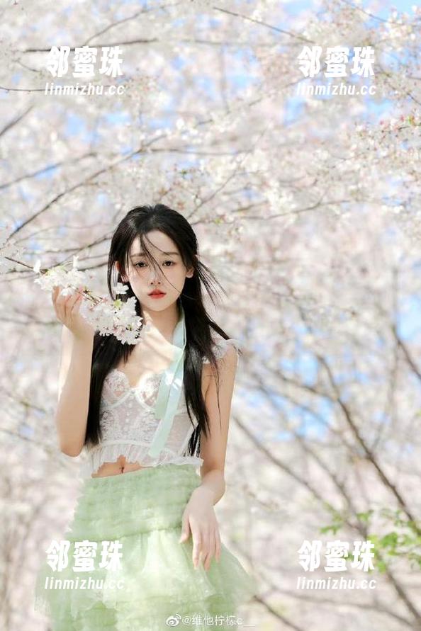 17在线吃瓜网：哈哈，你的瓜都已经开花结果了！