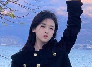 苹果版“好莱坞黑料正能量”来袭，准备好用它给你的单调生活加点料了吗？