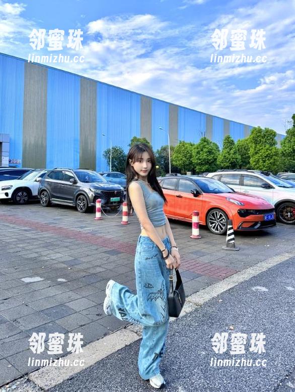 每日黑料，偶尔掉进迷路的坑，但总能靠这个出道！