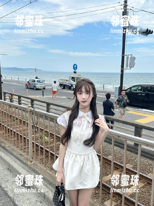 黑料91官网，今天又被圈里的日常拷问了！