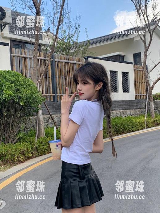 只有“黑料不打烊万里长征”网站能让我欲罢不能，太神奇了。