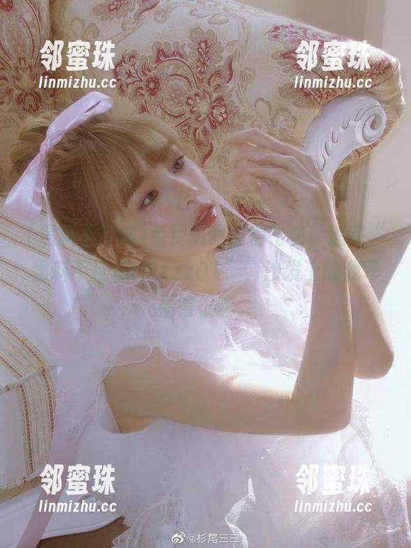 免费时间过得飞快，追完“黑料不打烊tttzzz01”，沙发上的我幸福得很嘛。