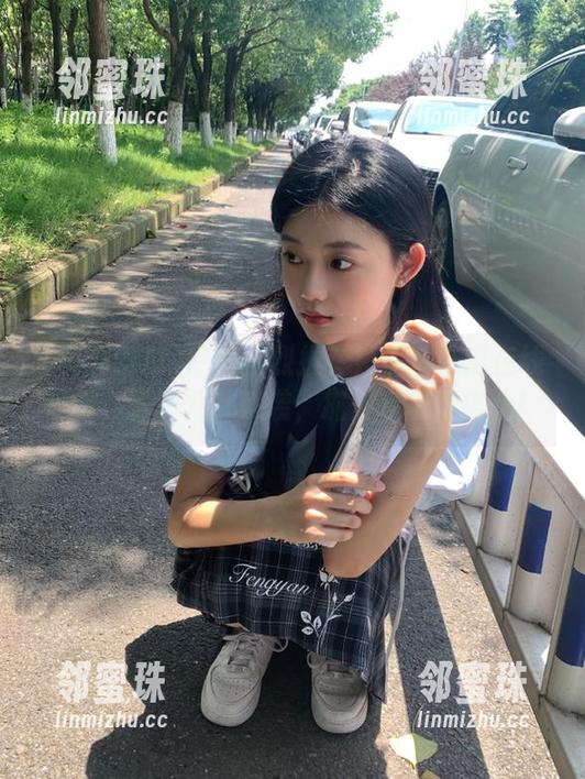 首页强烈推荐！黑料吃瓜在线观看，各种八卦来袭，抓紧小板凳坐稳！
