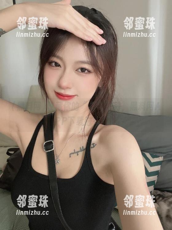 收藏你的“瓜”时刻，黑料网APP下载进行中！